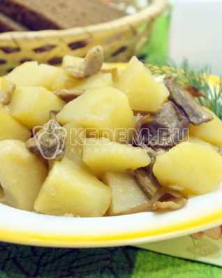 Тушеная картошка с грибами