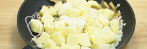 тушеная картошка с грибами