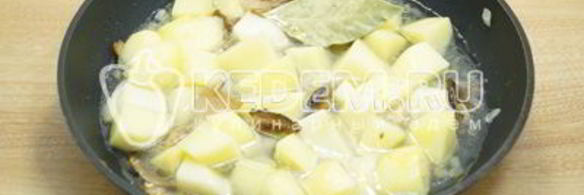 тушеная картошка с грибами