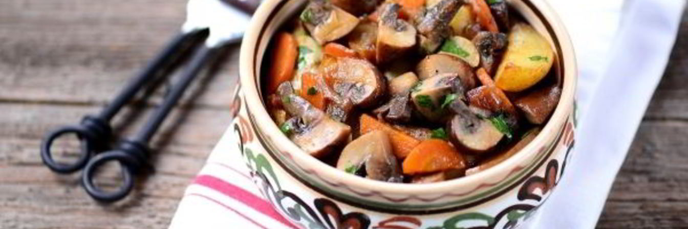 Тушеная картошка с шампиньонами