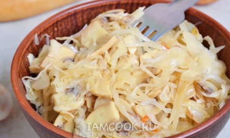 Рецепт тушеной квашеной капусты с грибами