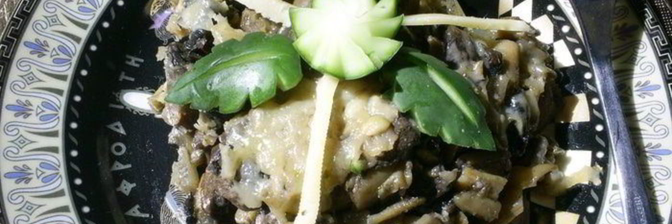 Тушеная спаржевая фасоль с грибами