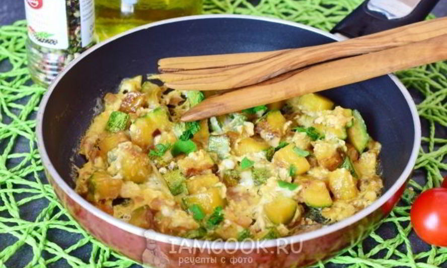 Рецепт тушеных кабачков с яйцом