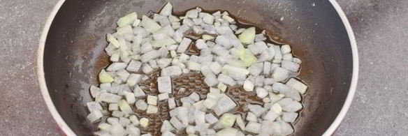 тушеные кабачки с яйцом