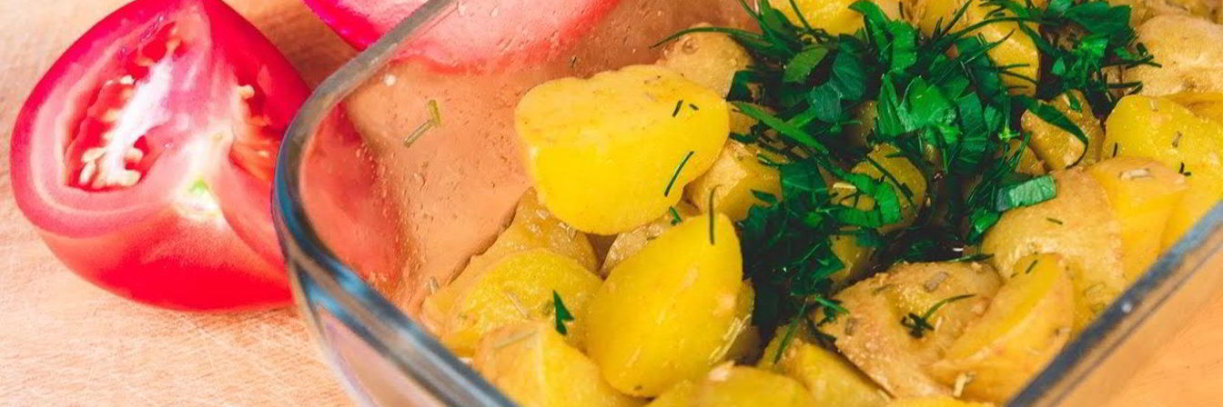 Запеченный картофель в микроволновке