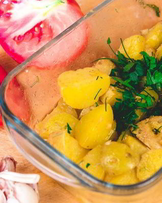 Запеченный картофель в микроволновке