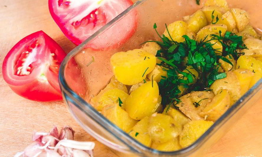 Рецепт запеченного картофеля в микроволновке