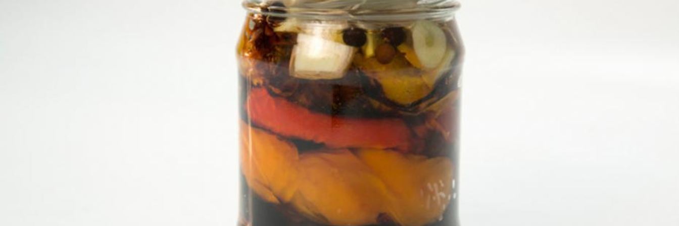 Запеченный перец в ароматном масле