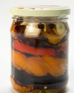 Запеченный перец в ароматном масле