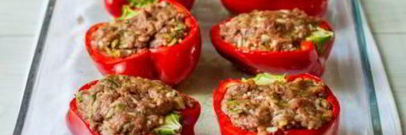 запеченный сладкий перец с мясом и овощами