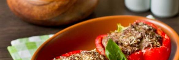 запеченный сладкий перец с мясом и овощами