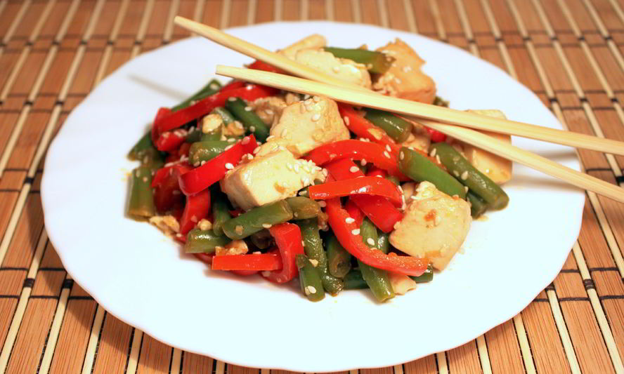 Рецепт жареного тофу с овощами