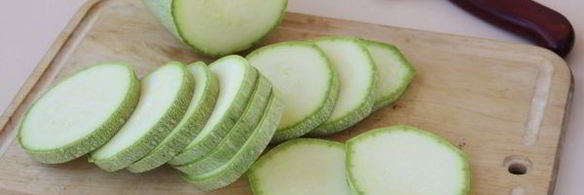 жареные кабачки с яйцом