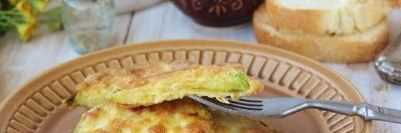 жареные кабачки с яйцом