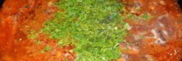 говяжья печень, тушенная с луком