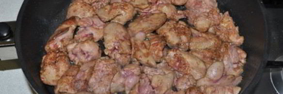 куриная печень с винно-медовым соусом