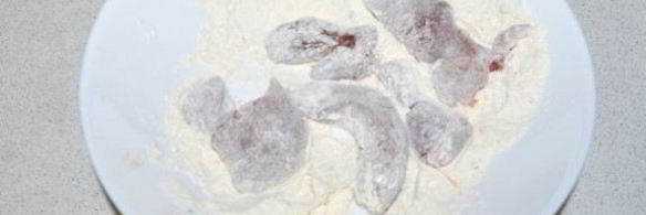 куриная печень в орехово-сметанном соусе