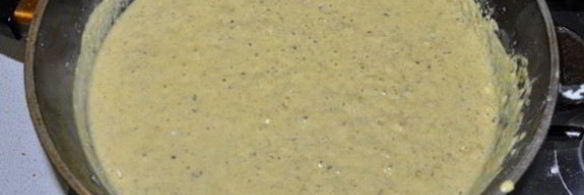 куриная печень в орехово-сметанном соусе