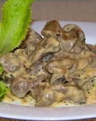 Куриная печень в сметане