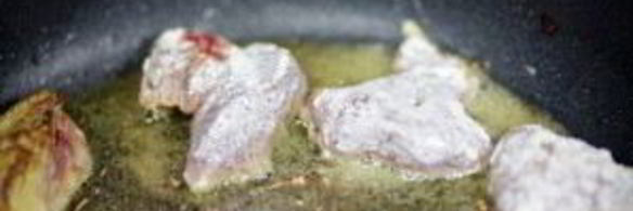 куриная печень, жареная с луком