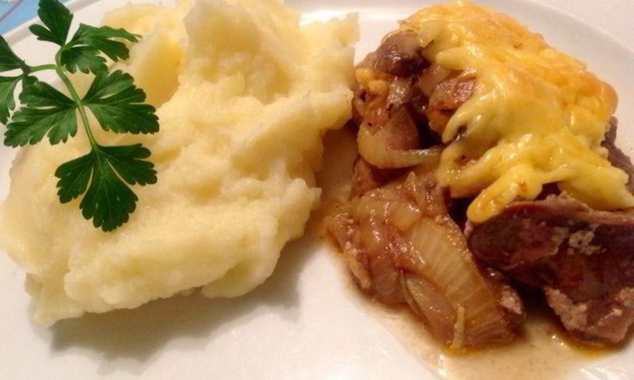 Рецепт куриной печенки под сырной корочкой