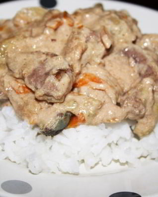 Нежная говяжья печень в сметанном соусе