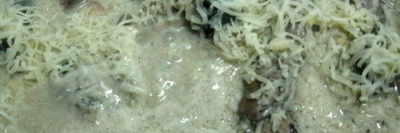 печень с грибами на картофельном блине