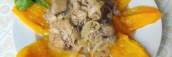 печень, тушеная в белом вине с печеным перцем