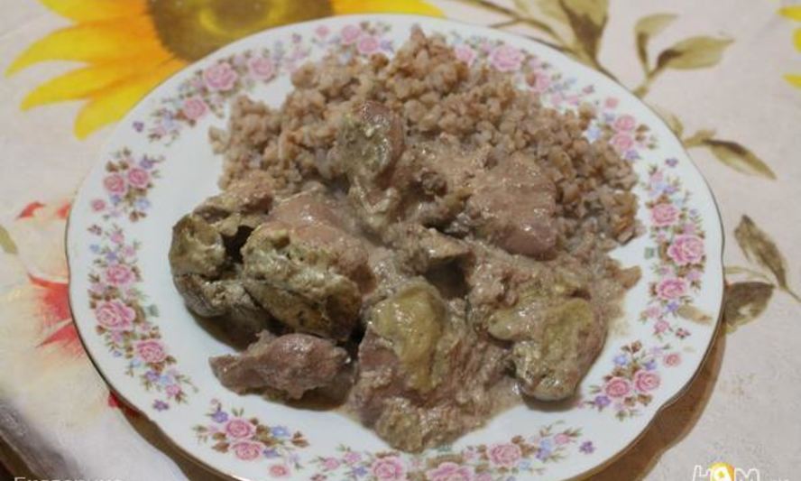 Рецепт печени в сливочном соусе