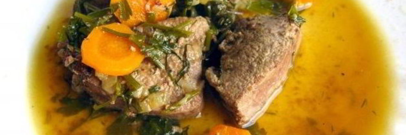 Тушеная печень с луком и морковью