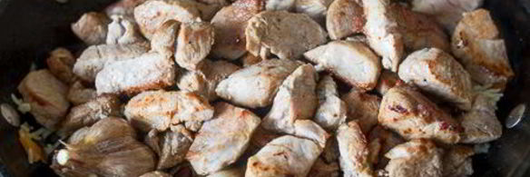 быстрый плов со свининой и фасолью