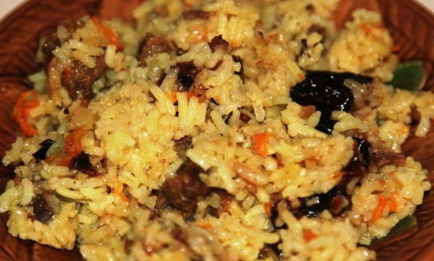 Рецепт моего плова с черносливом и карри