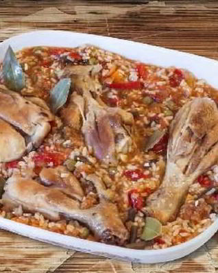 Пикантный плов с курицей и баклажанами