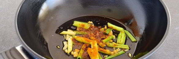 плов из булгура с баклажанами