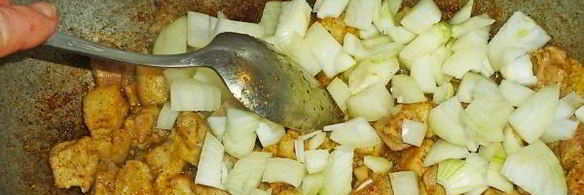 плов из свиной грудинки