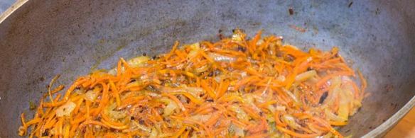 плов с курагой и изюмом