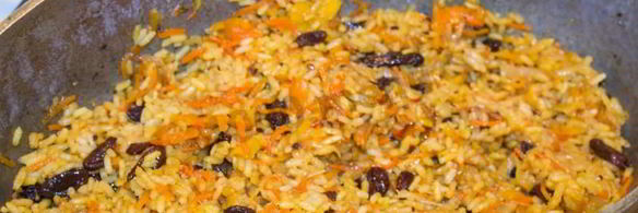 плов с курагой и изюмом