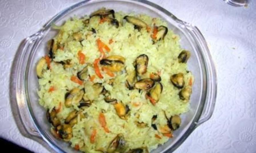 Рецепт плова с рыбой и мидиями