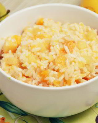 Плов с тыквой и фруктами