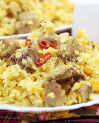 Плов в мультиварке со свининой