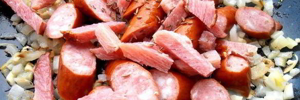 быстрое рагу с колбасками и фасолью