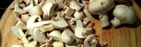 фрикасе из курицы с шампиньонами