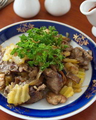 Картофельное рагу с мясом