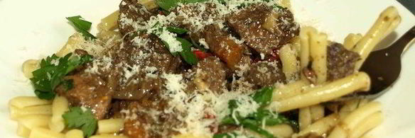 казаречче с рагу из говядины