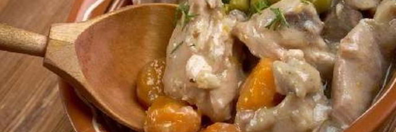 Куриное фрикасе с горошком