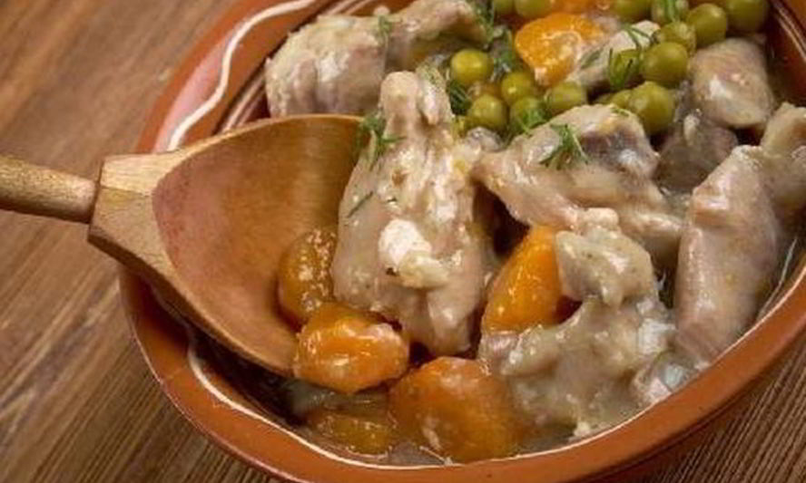 Рецепт куриного фрикасе с горошком