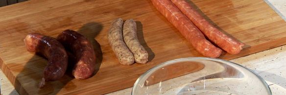 острое рагу из колбасок и овощей