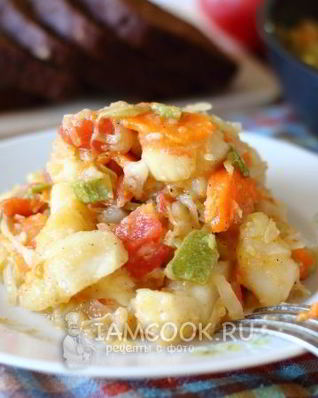 Овощное рагу из кабачков, картошки и капусты