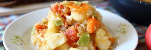 овощное рагу из кабачков, картошки и капусты
