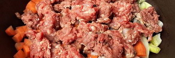 овощное рагу с фаршем и кабачками